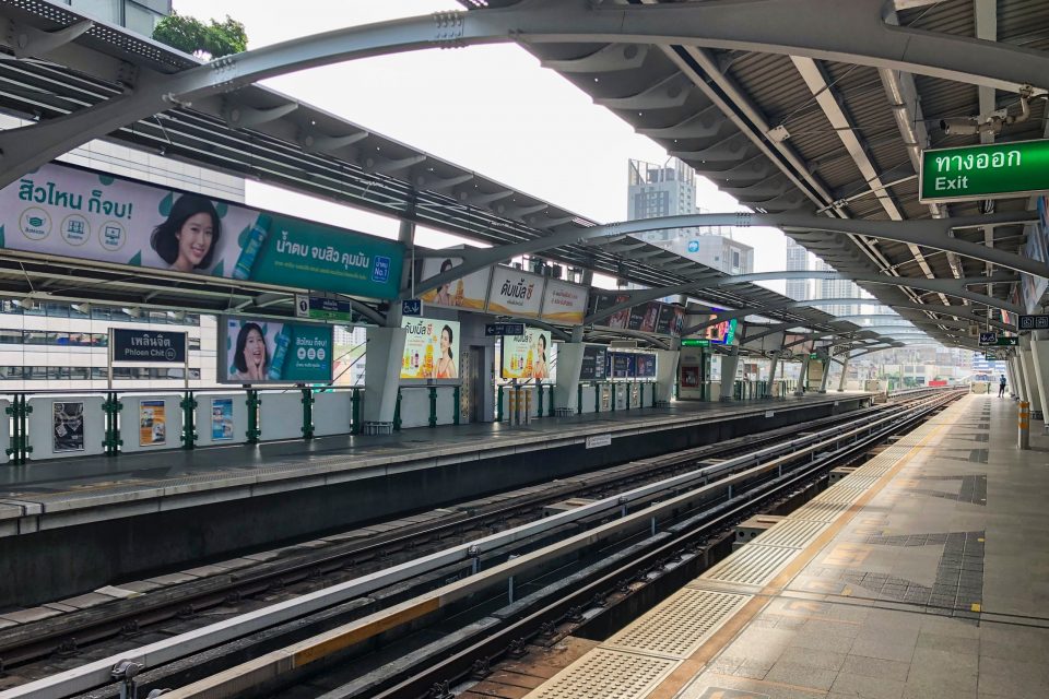 タイ旅行　BTS高架鉄道