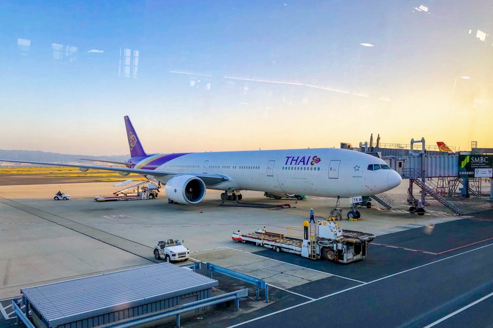 タイ旅行　フライト