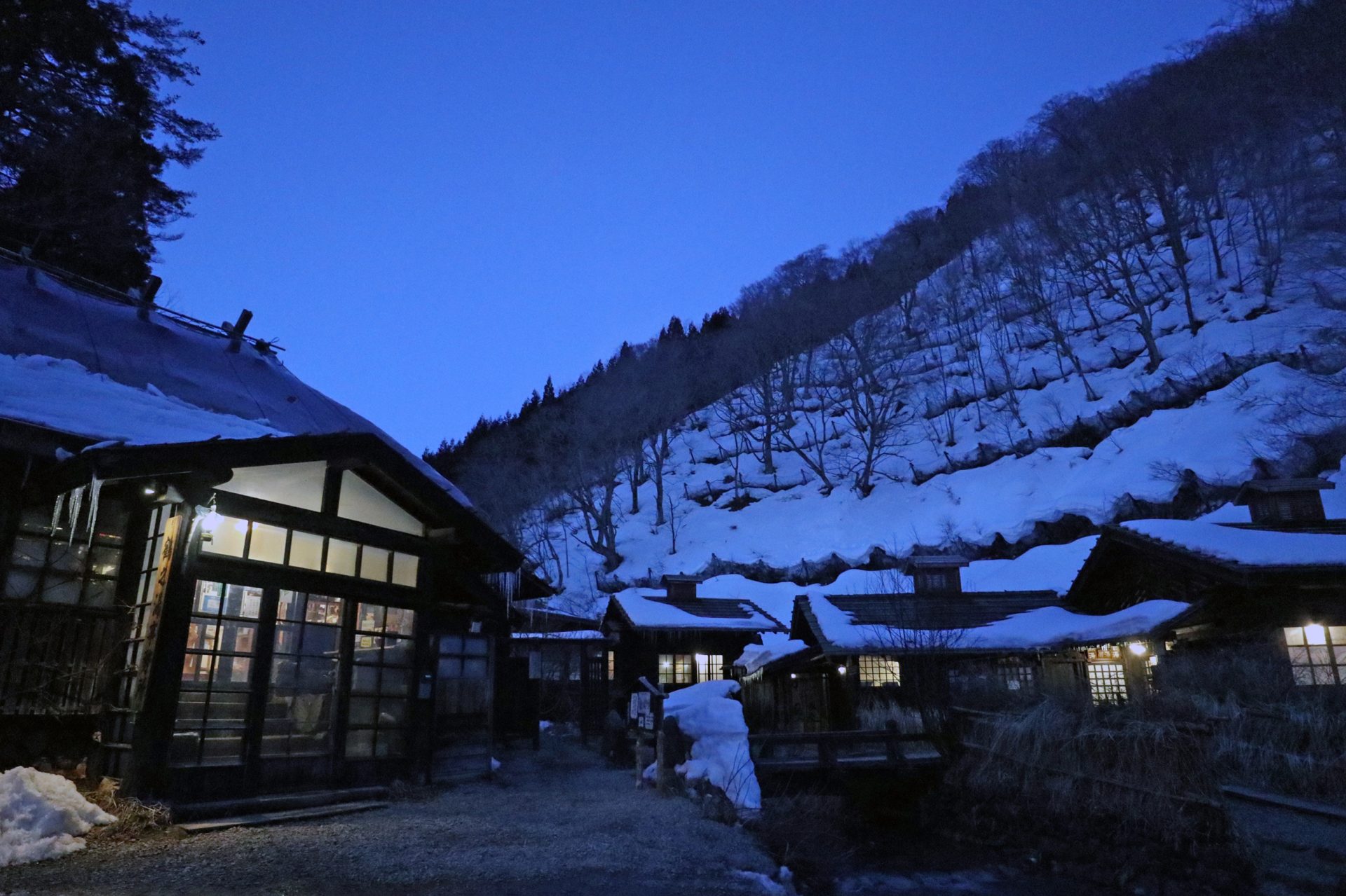 乳頭温泉郷鶴の湯温泉「本陣」宿泊記・雪見露天風呂が最高！ …