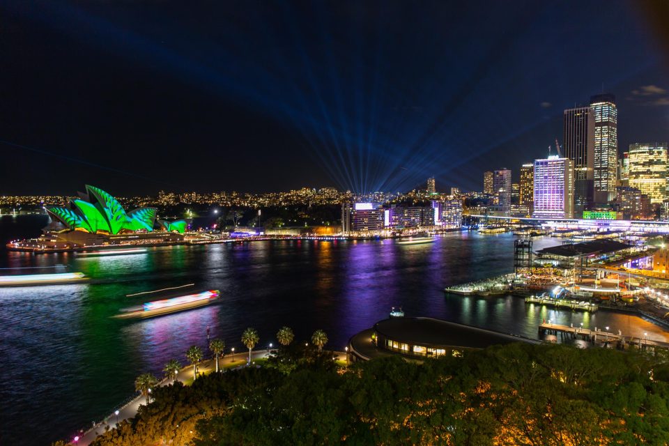 シドニーがライトアップ！南半球最大の光の祭典「ビビッド・シドニー」