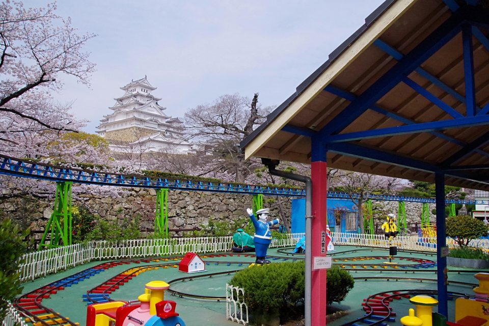 姫路城と桜、姫路市立動物園
