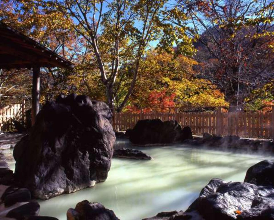 松川温泉 峡雲荘の露天風呂